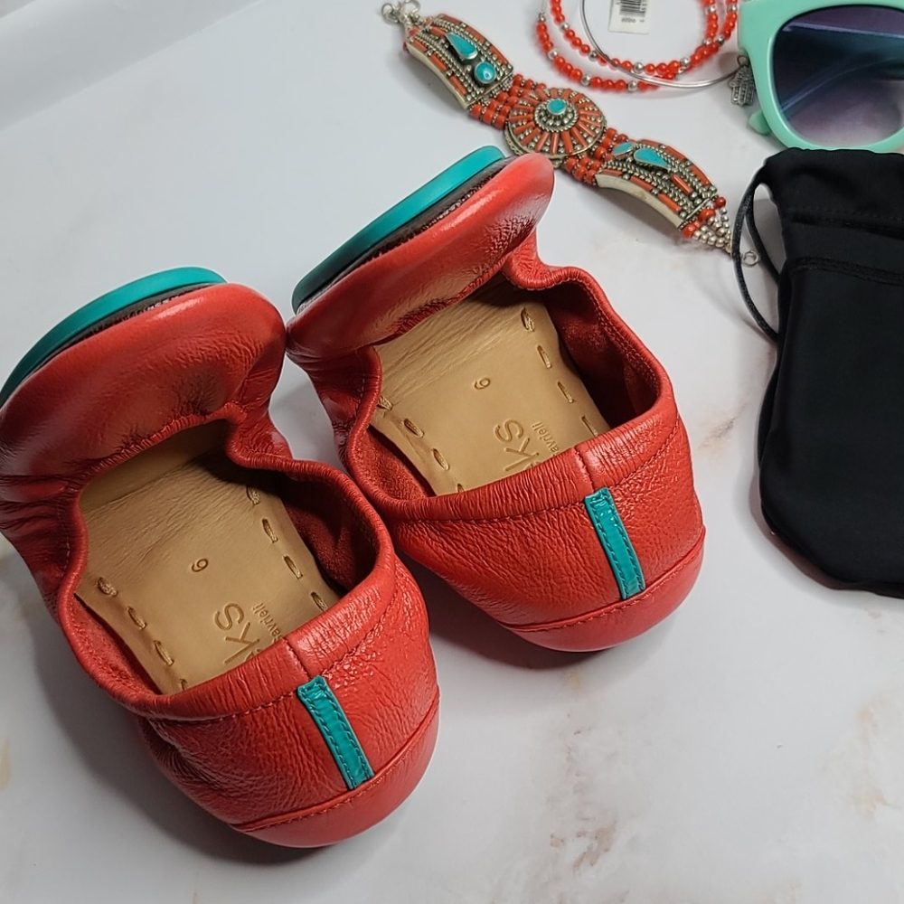 Sold Tieks limited edition poppy coral red - Picture 6 of 13